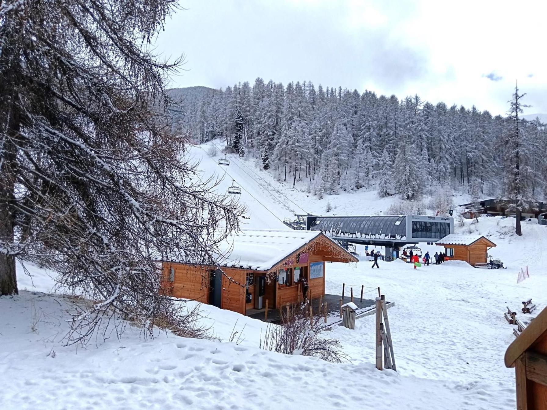 Chaletauxorres Au Pied Des Pistes Et Skis Aux Pieds Villa Les Orres Exterior photo